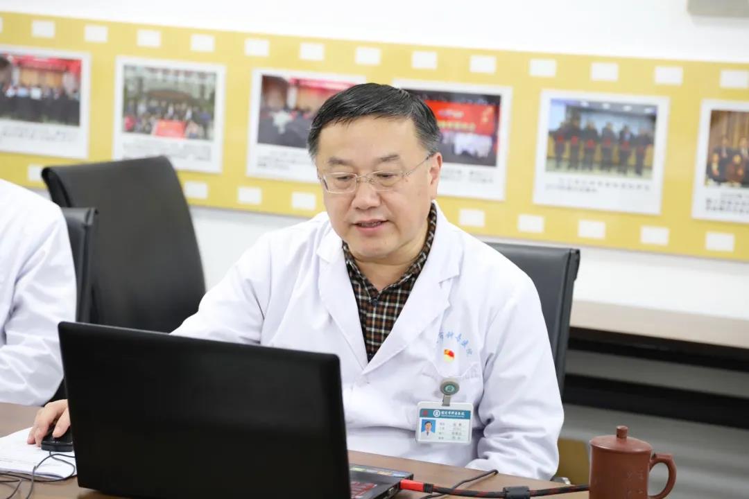 九三學(xué)社宿遷市鐘吾醫(yī)院支社召開(kāi)專題學(xué)習(xí)會(huì)傳達(dá)中共十九屆六中全會(huì)精神(圖2) 九三學(xué)社宿遷市鐘吾醫(yī)院支社召開(kāi)專題學(xué)習(xí)會(huì)傳達(dá)中共十九屆六中全會(huì)精神(圖2)